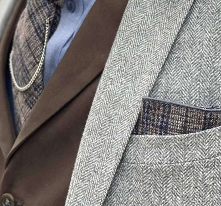 Pocket squares grey